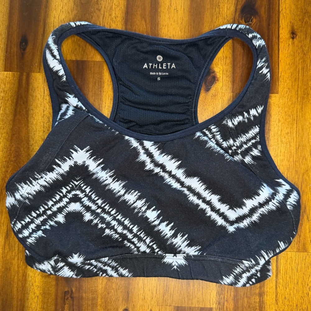 Athleta Double Dare Zigzag Tie Dye Sports Bra Size Small